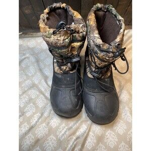Itasca Boys Youth Size 2 Snow Boots Winter Camo Black Pull-On Drawstring